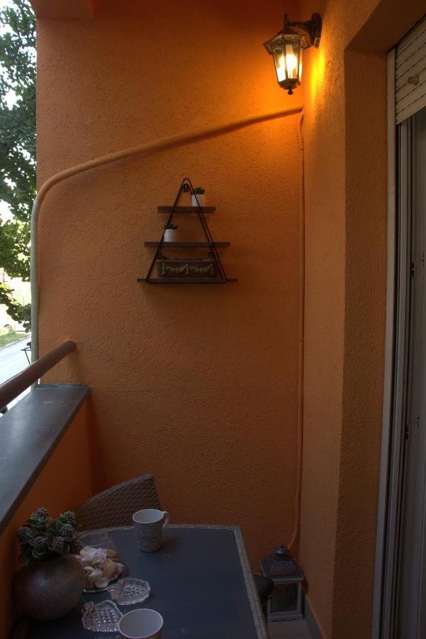 Novi Sad Apartman Tenigo Esterno foto