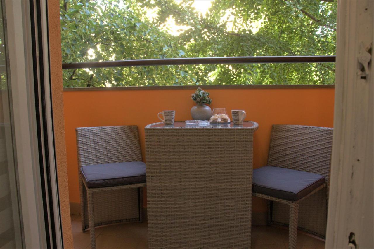 Novi Sad Apartman Tenigo Esterno foto