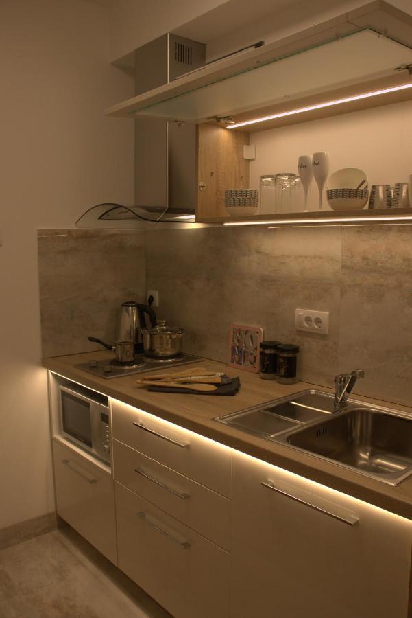 Novi Sad Apartman Tenigo Esterno foto